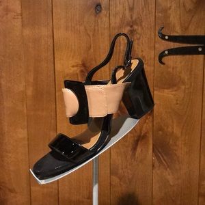 NIB Spring Step Black & Tan Sandals 9 M